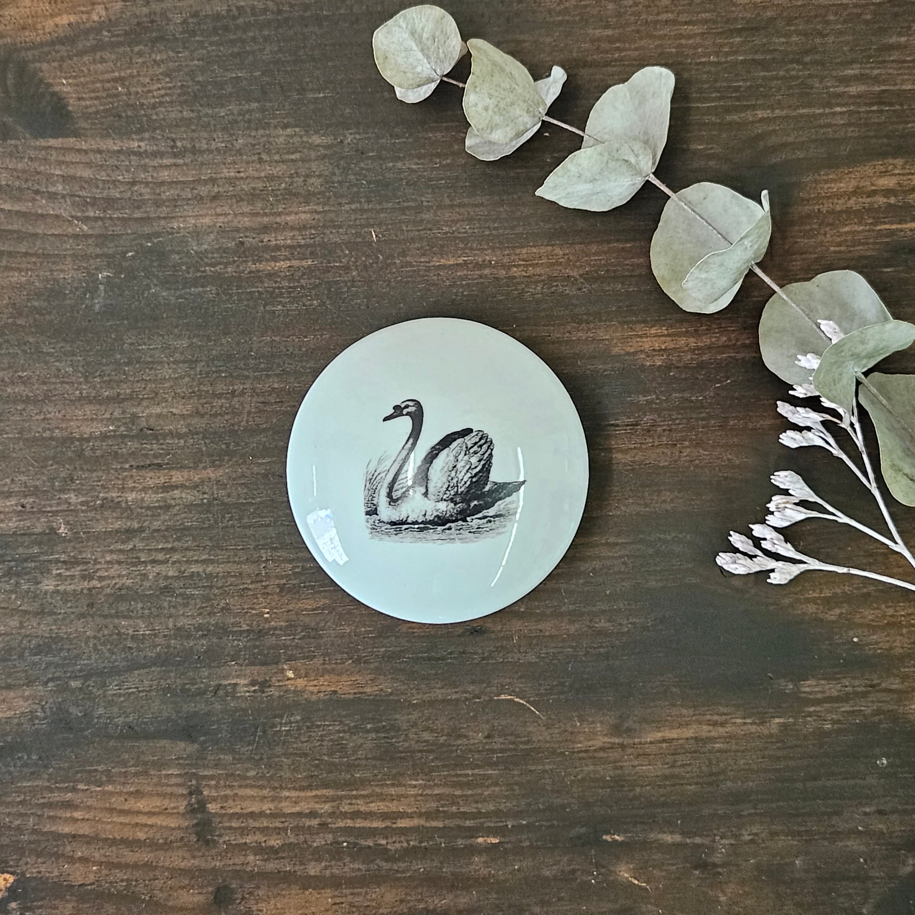 Swan - Round porcelain box
