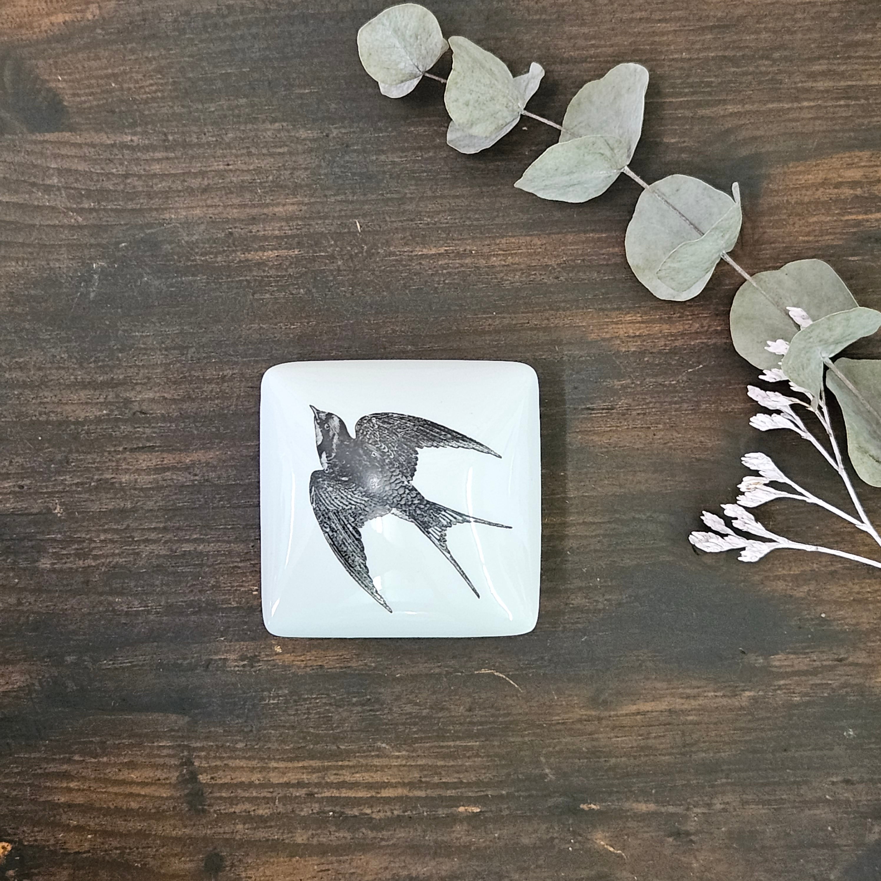 Swallow - Square porcelain box
