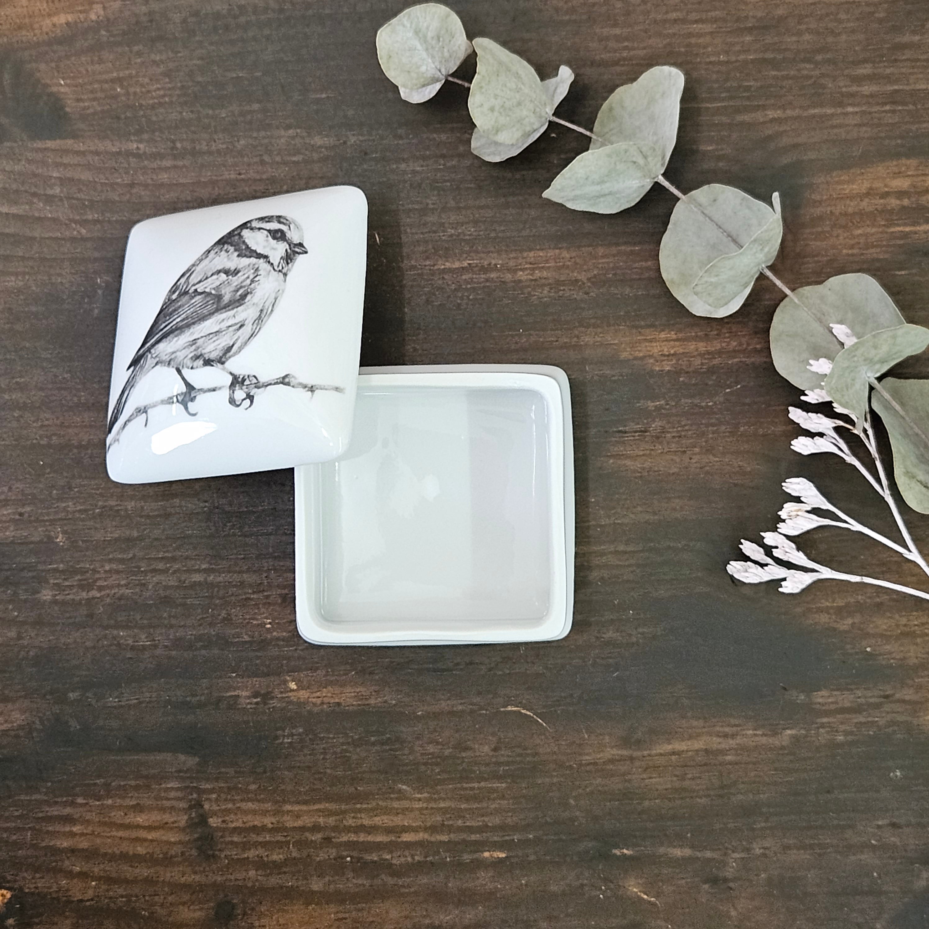 Sparrow - Square porcelain box
