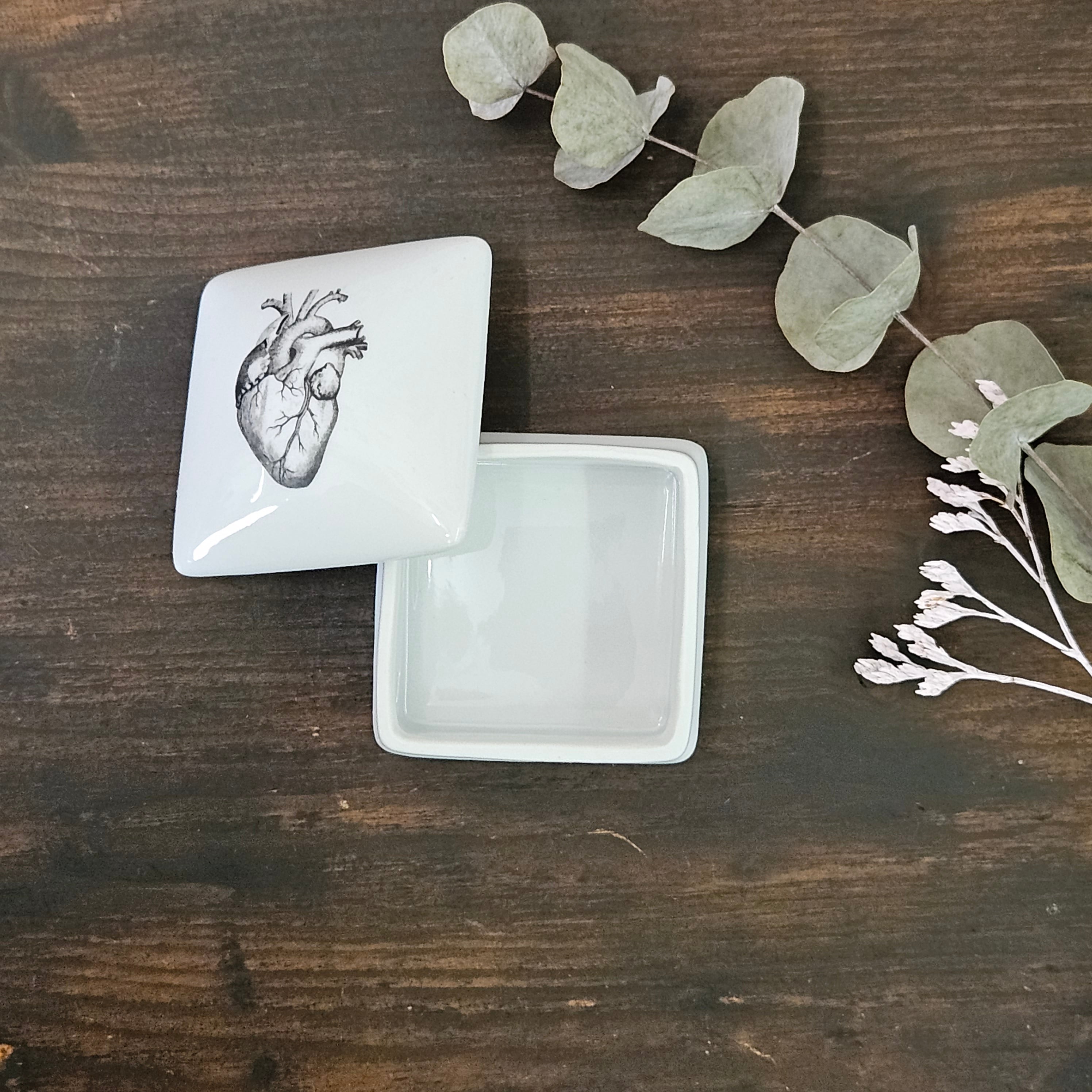 Heart - Square porcelain box