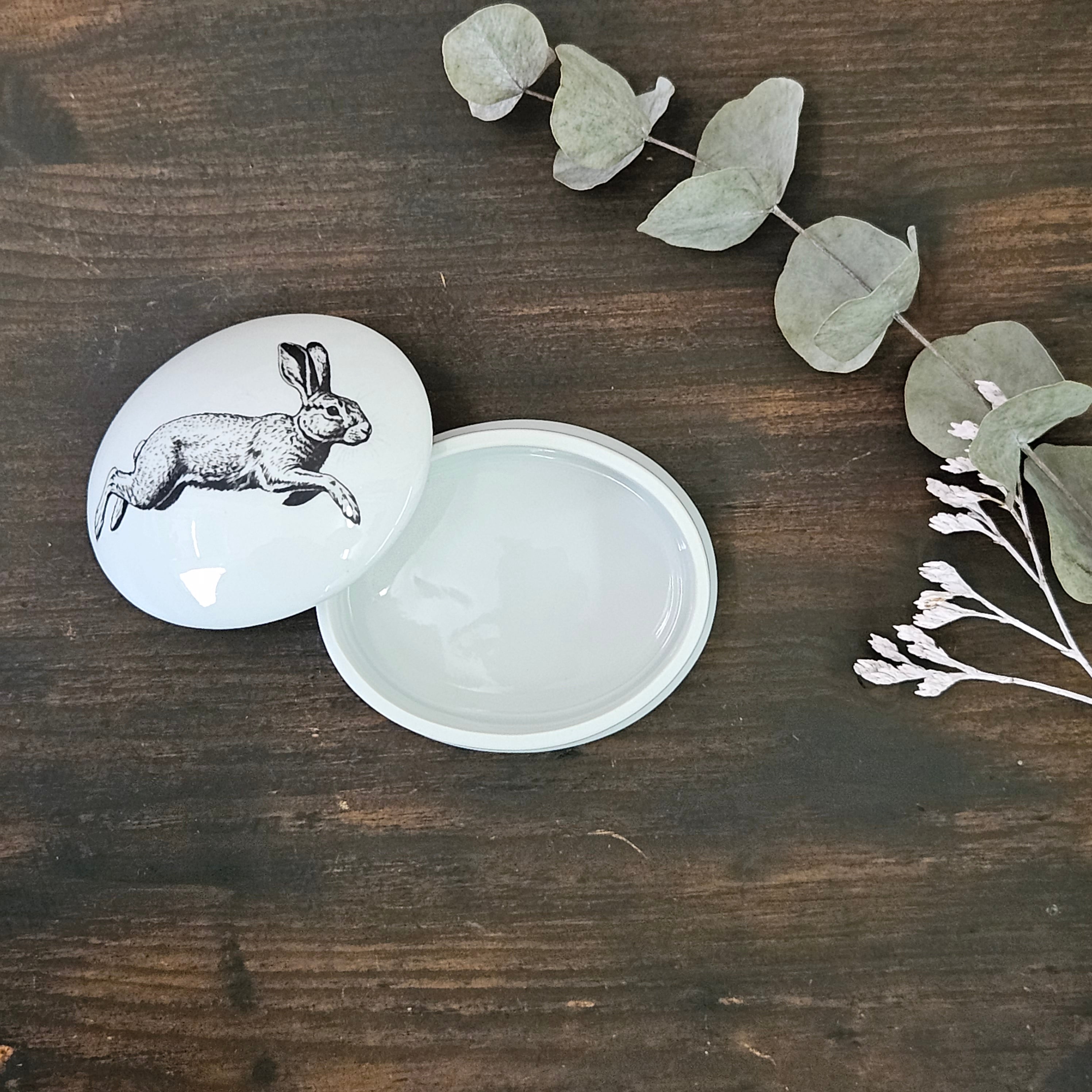 Rabbit - Oval porcelain box