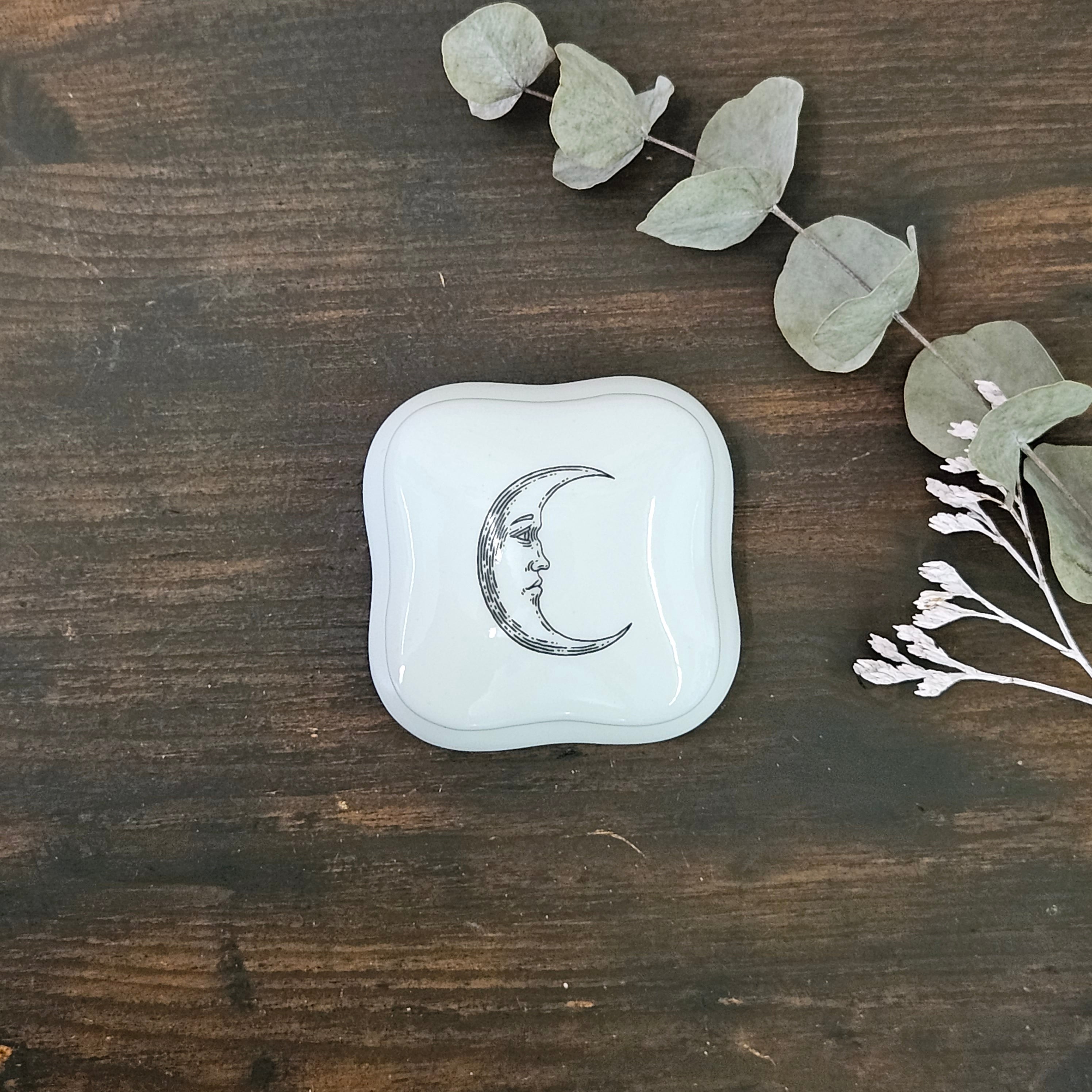 Celestial Moon - Rounded square porcelain box