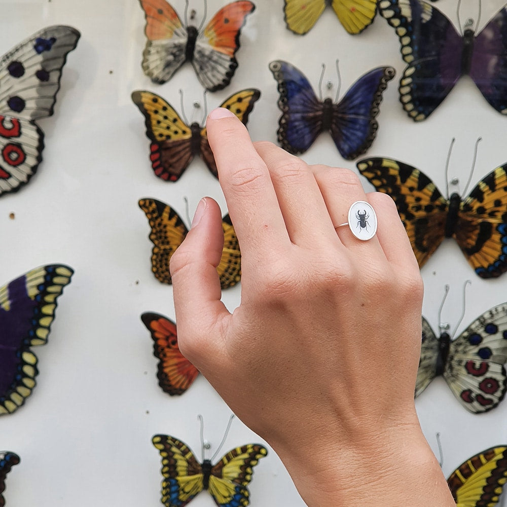 The Basic oval Ring