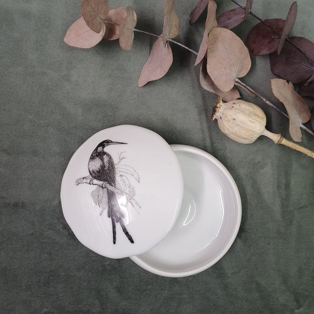 Junglebird - Flat round porcelain box