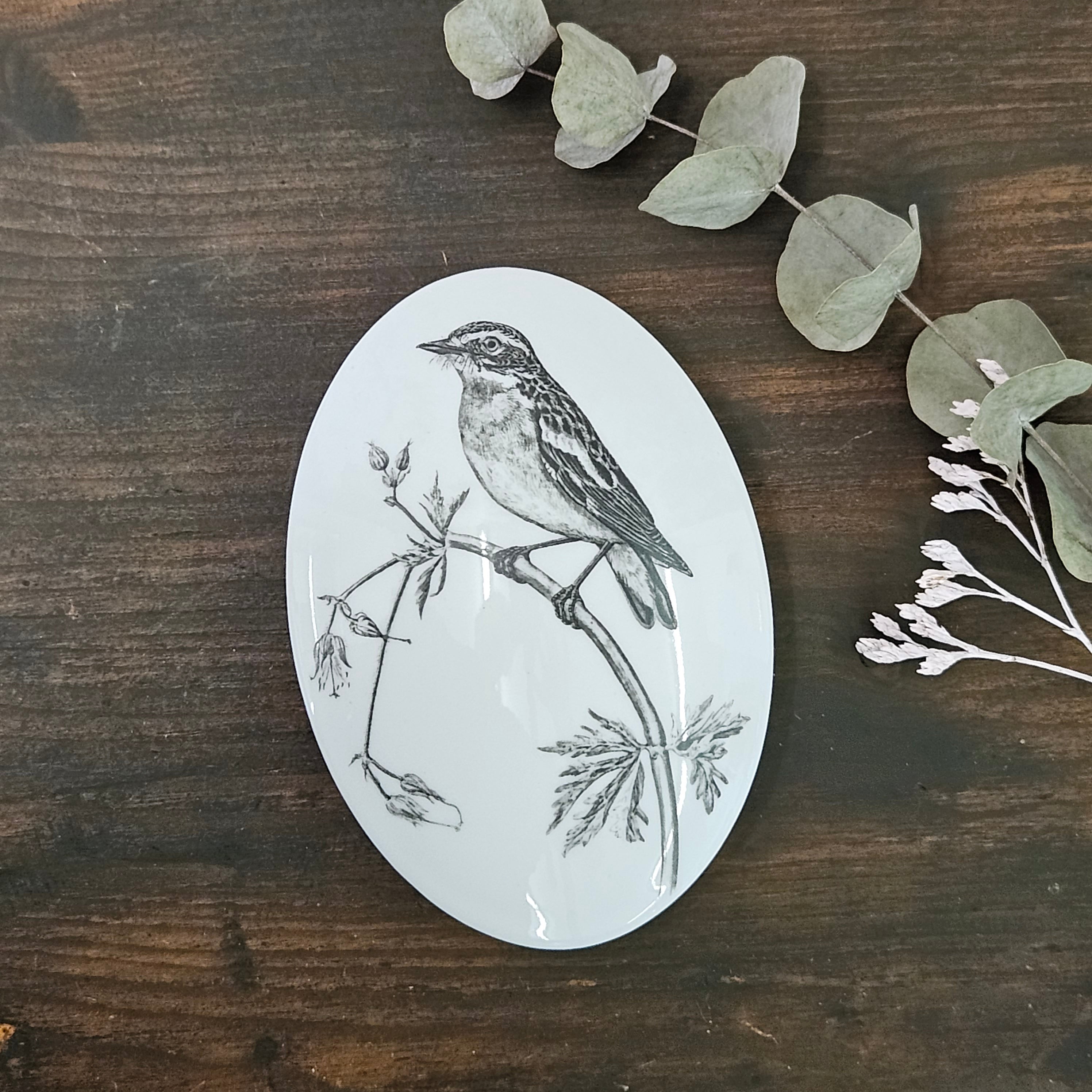 Sparrow - Big oval porcelain box