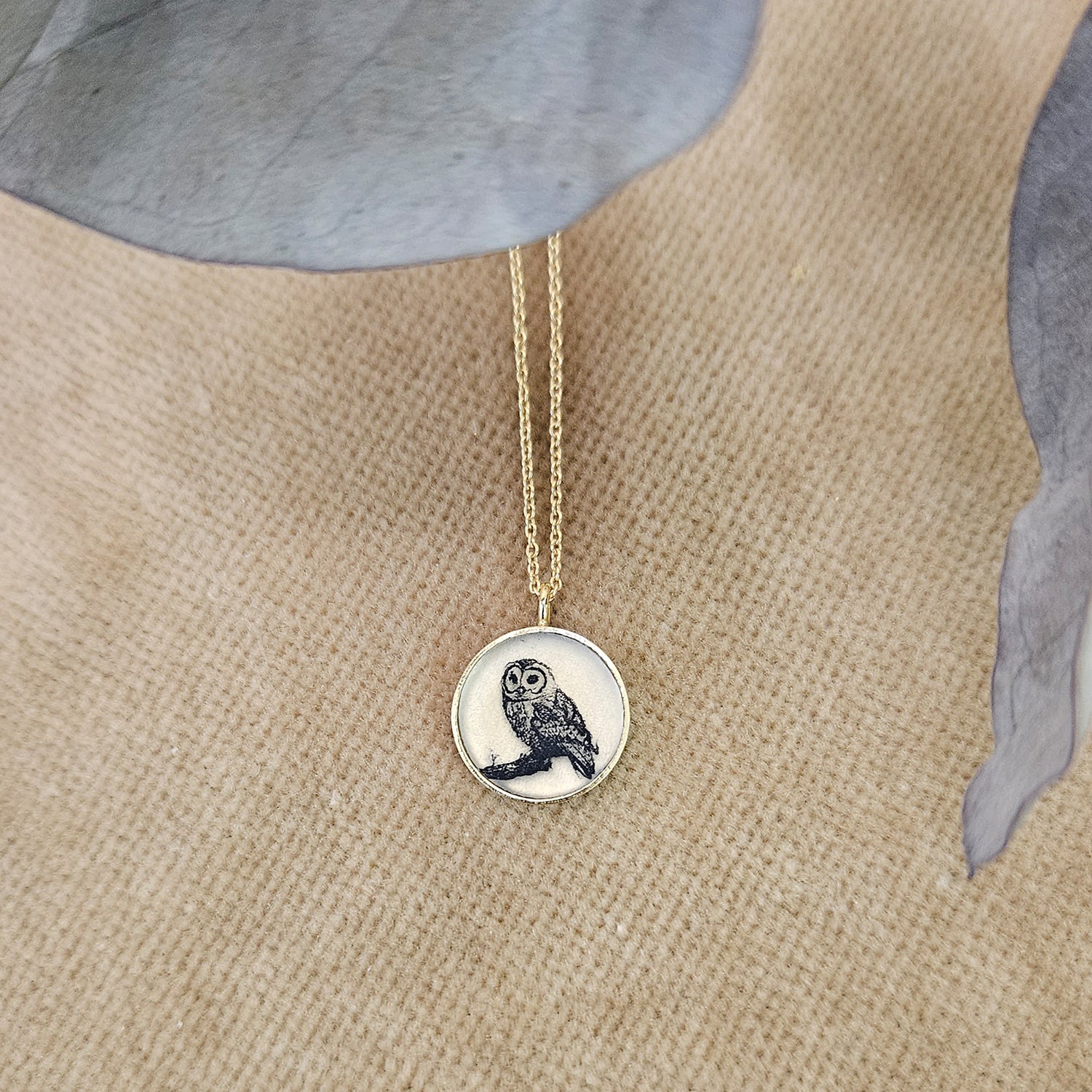 The Basic Pendant Necklace - Owl