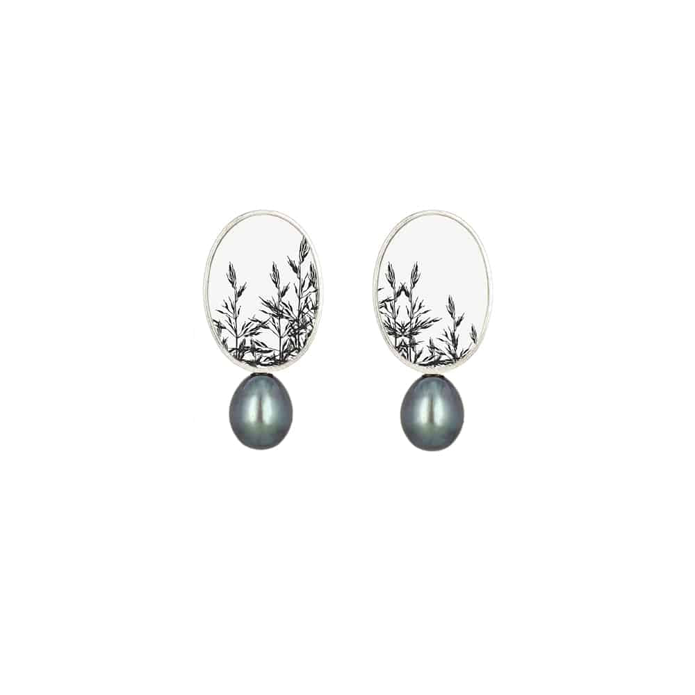 The Oval Pearl Earrings - Wheat