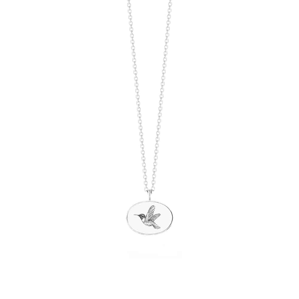 The horizontal oval Basic Pendant Necklace - Hummingbird